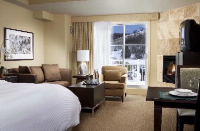 The Westin Trillium House Blue Mountain - A Deluxe Guest Room With A Kitchenette Fireplace Queen Heavenly Bed And Double Sofa Bed