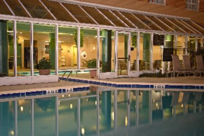 Hilton Suites Atlanta Perimeter - Hilton Suites Outside Pool