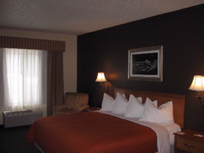 Howard Johnson Inn & Suites of Cooperstown - Breakfast Area