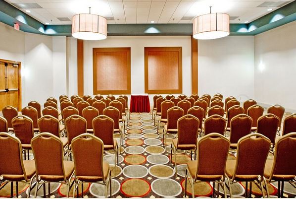 Holiday Inn - 