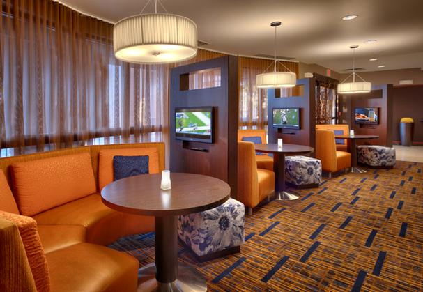 Courtyard by Marriott - 