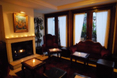 Park South Hotel - Lounge Area At The Black Duck