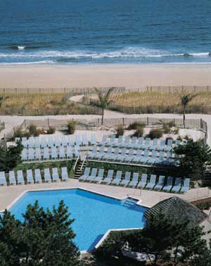 Holiday Inn Oceanfront - 