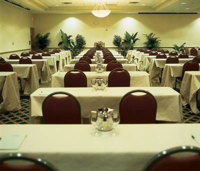 Holiday Inn Oceanfront - 