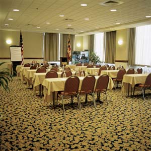 Holiday Inn Suites - 