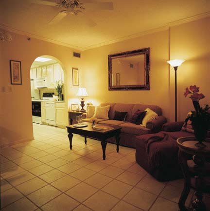 Holiday Inn Suites - 