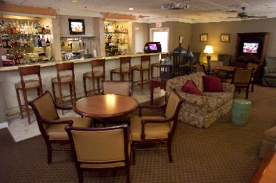 Holiday Inn Forest Park - Lobby Bar