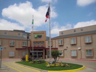 Holiday Inn Express Hotel & Suites Arlington - 