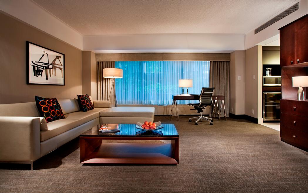 Hilton Montreal Bonaventure - 