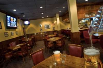 Radisson Hotel Branson - Time Out Sports Lounge