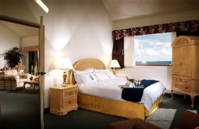 Radisson Hotel Branson - 1 Bedroom Suite - Living Area