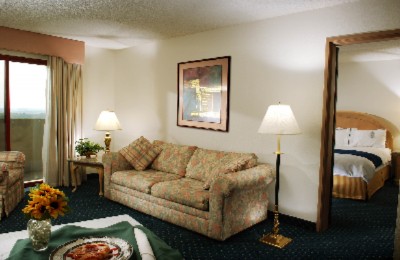 Radisson Hotel Branson - 1 Bedroom Suite - Bedroom