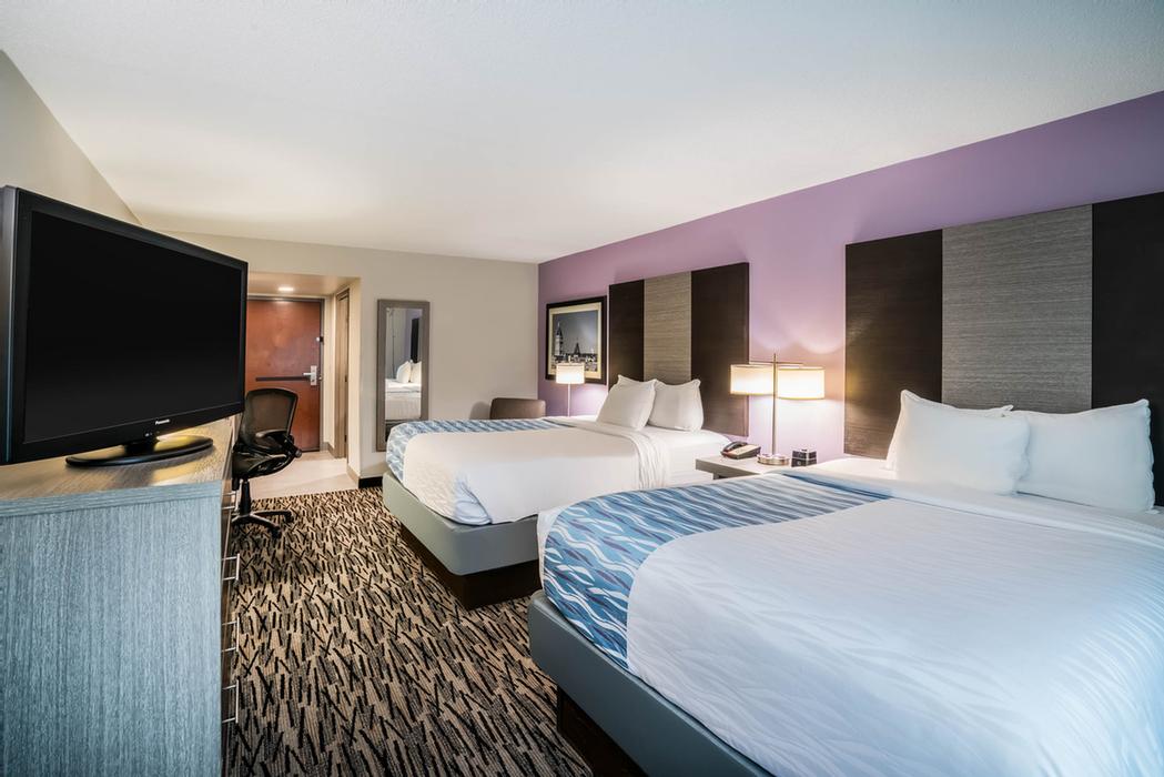 Wingate by Wyndham Clarksville - Indoor Heated Pool