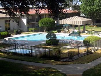 Image of St. Michael Plaza Hotel