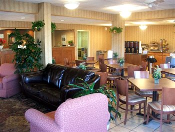 Best Western Hotel - Comfortable Seating In The Lobby