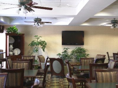 Hampton Inn Amelia Island - The Spacious & Comfortable Lobby