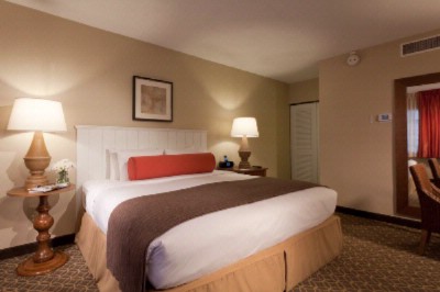 The Westport Inn - Enjoy A Deluxe Continental Breakfast