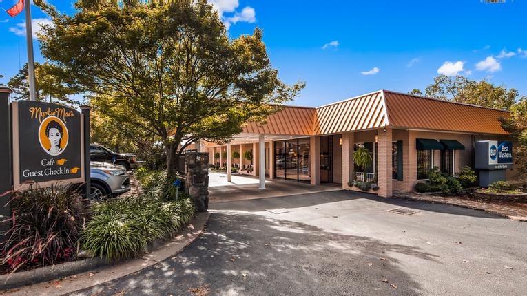 Best Western Inn of The Ozarks - Exterior Of The Convention Center
