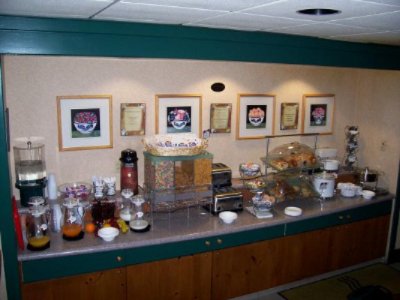 Comfort Suites - Savory Starts Breakfast