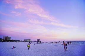 Holiday Inn Express & Suites Clearwater Us 19 N - Near Clearwater Beach