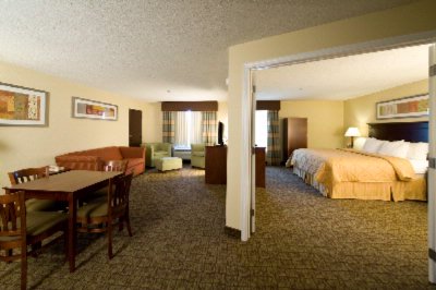 Comfort Inn & Suites - Executive Suite