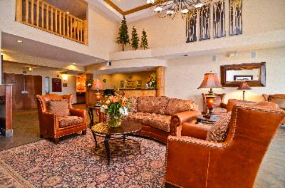 Quality Suites at Evergreen Parkway - Nestled Amoungst The Pines