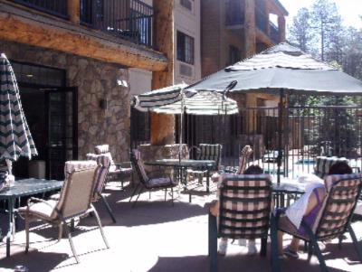 Quality Suites at Evergreen Parkway - 