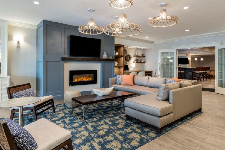 Holiday Inn South Kingstown / Newport Area - Restaurant