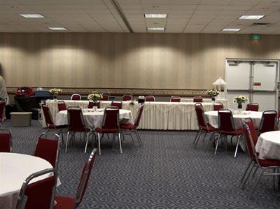 Holiday Inn Downtown Mercy Campus - Des Moines Ballroom