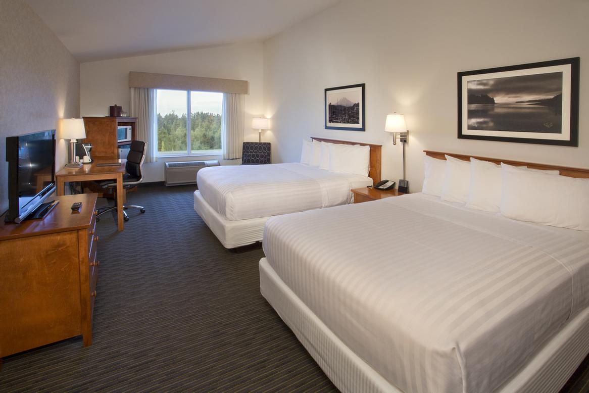 The Inn at Gig Harbor - Deluxe Double Queen Room
