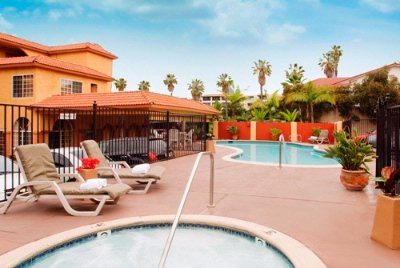 Best Western Mission Bay Inn by Seaworld - Outdoor Heated Pool & Spa