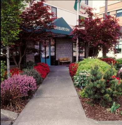 University Inn - University Inn Entrance