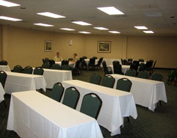 La Quinta Inn & Suites - 
