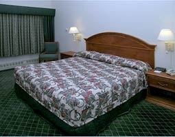 La Quinta Inn & Suites - 