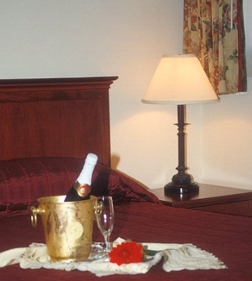 Best Western Pioneer Square Hotel - Sitting Area Of A King View Room