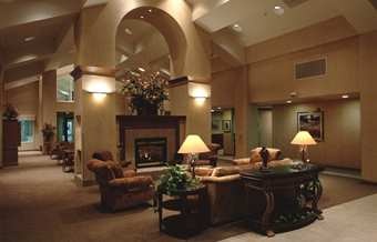 Hampton Inn & Suites - 