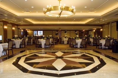 Norwalk Inn & Conference Center - Adam's Rib Restaurant And Cocktail Lounge