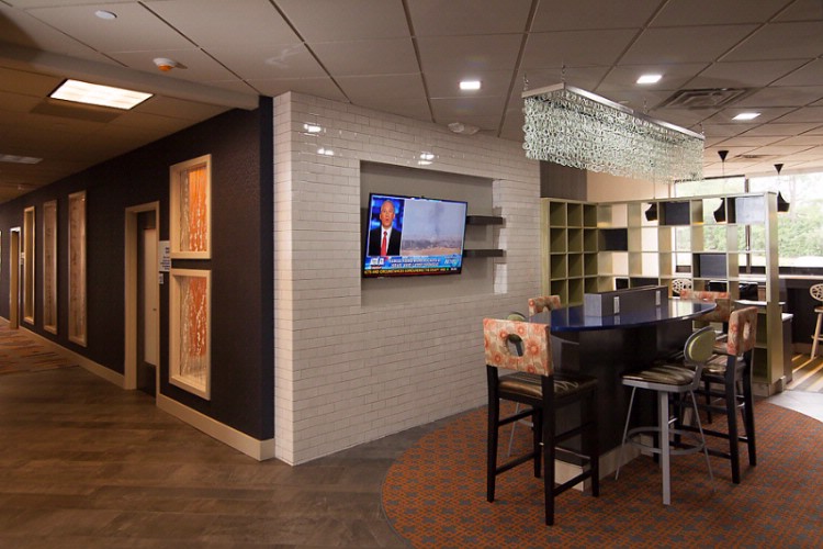 Holiday Inn Express Atlanta / Smyrna Cobb Galleria - 