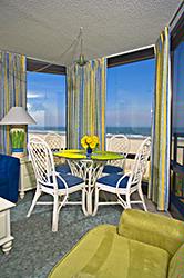 Shell Island Oceanfront Suites - 