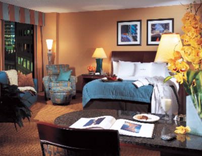 Doubletree Houston Downtown - Guest Rooms Feature Floor To Ceiling Windows And Sweet Dreams Beds