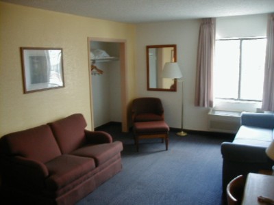 Rodeway Inn & Suites - 