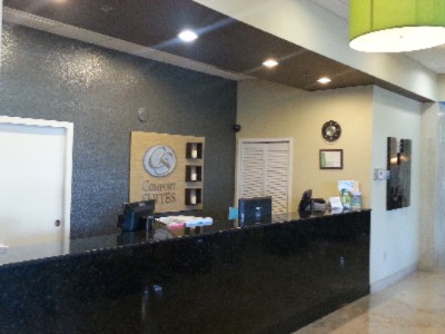 Comfort Suites Airport & Cruise Port - Executive Suite - 1 Bedroom/1 Living Room