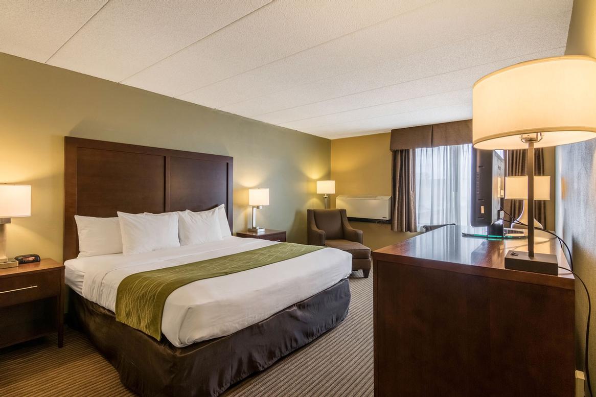 Comfort Inn Plymouth - 