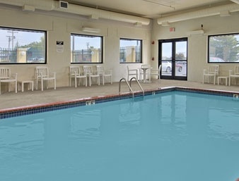 Ramada Fairview Heights - 