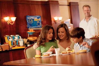 Holiday Inn Express Hotel & Suites - Enjoy Our Smart Start Hot Breakfast