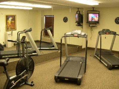 Holiday Inn Express University of Arkansas Area - Fitness Center