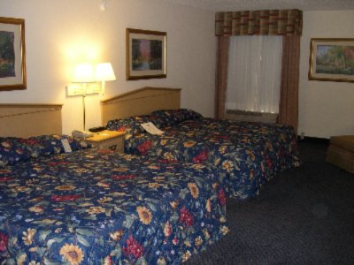 Holiday Inn Express University of Arkansas Area - Lobby