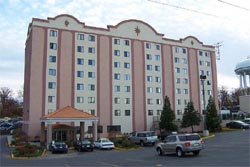 Days Inn - 