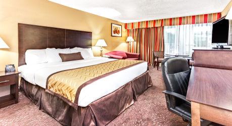 Best Western Gateway International - King Bed With Jacuzzi