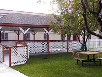 Best Western Gateway International - Gazebo